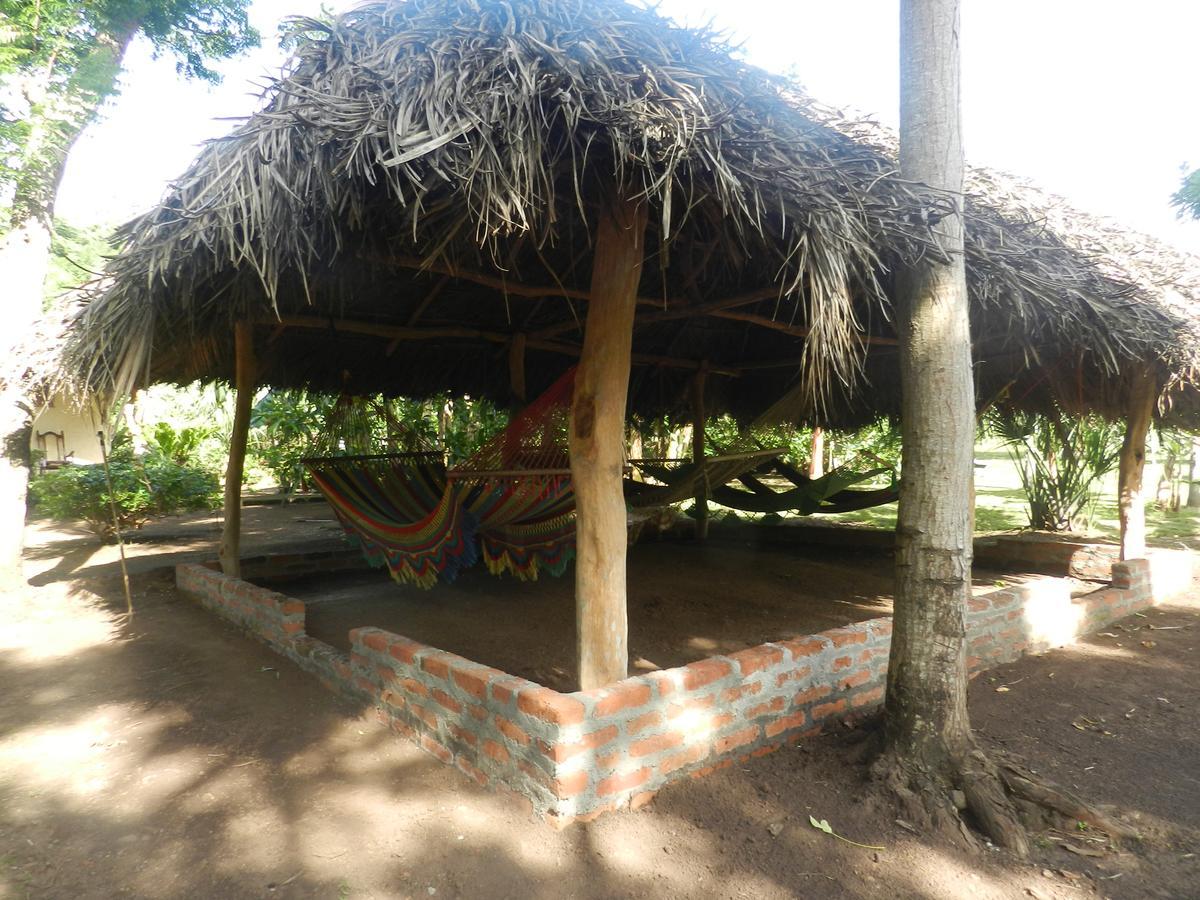 Hostal Y Restaurante Rancho Merida Luaran gambar